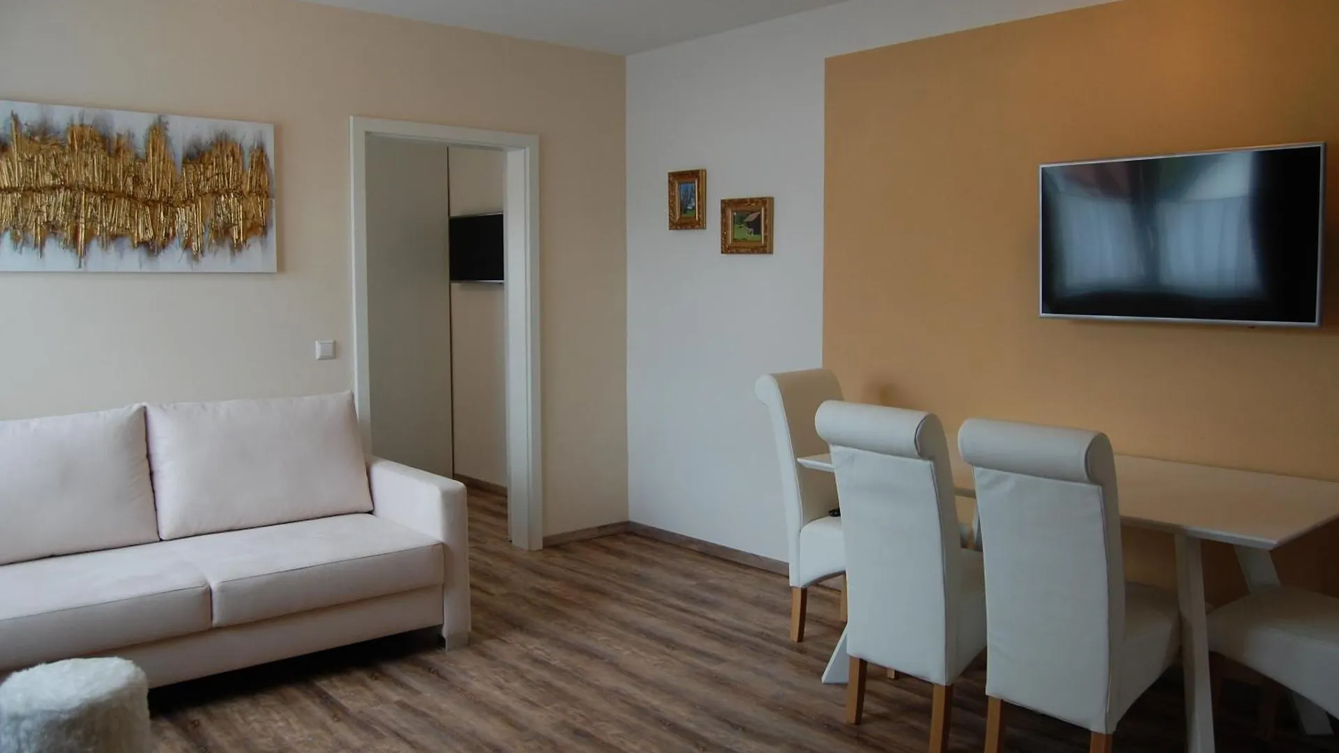 Apart Hotel - Dillinger Schwabennest Dillingen an der Donau 2*,  Germany